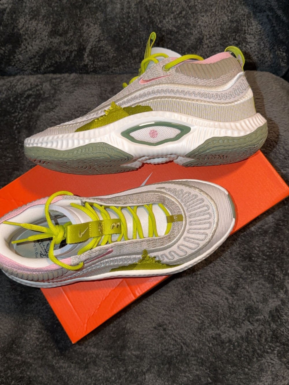Men’s Nike Cosmic Unity 3 ‘Bring it Outside’ men’s size 10.5